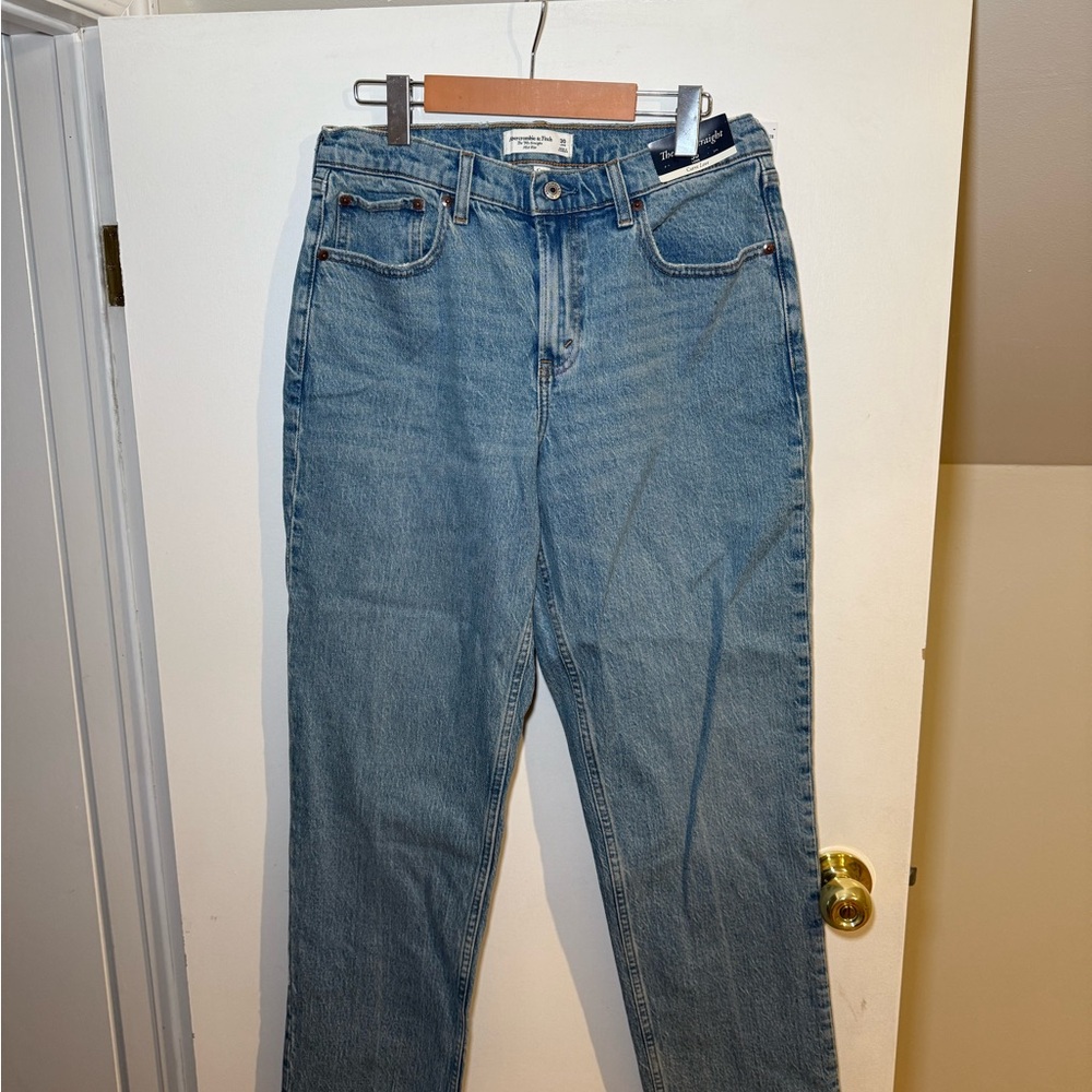 Abercrombie Women's Classic Blue Straight Leg Jeans